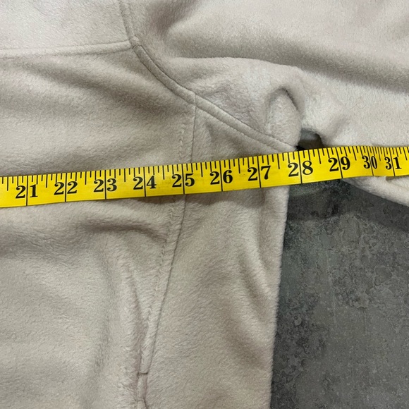 Beige Columbia Fleece - Picture 4 of 11